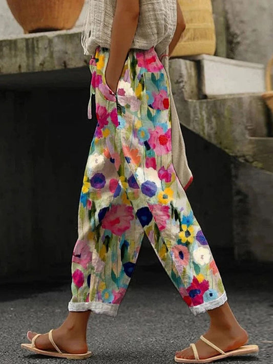 Xenia – Damenhose mit Blumendruck und Taschen